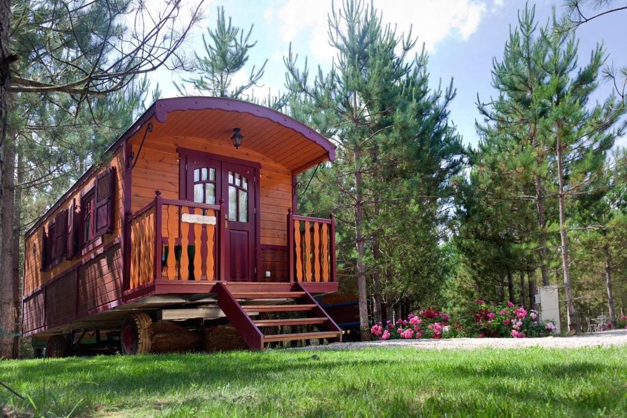 Village Vacances - Defiplanet' Dienné Exterior foto
